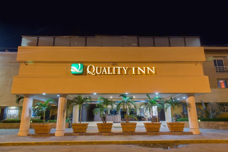 Quality Inn Mazatlán Eksteriør billede